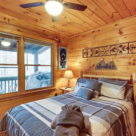 Blue Ridge Cozy Cabin In The Woods With Hot Tub! ภายนอก รูปภาพ