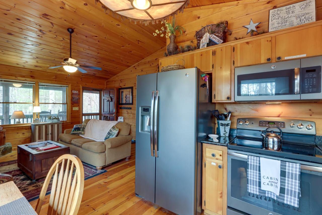 Blue Ridge Cozy Cabin In The Woods With Hot Tub! ภายนอก รูปภาพ